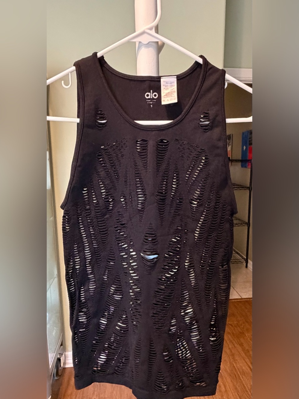 Alo Yoga Vixen Fitted Muscle Tank
